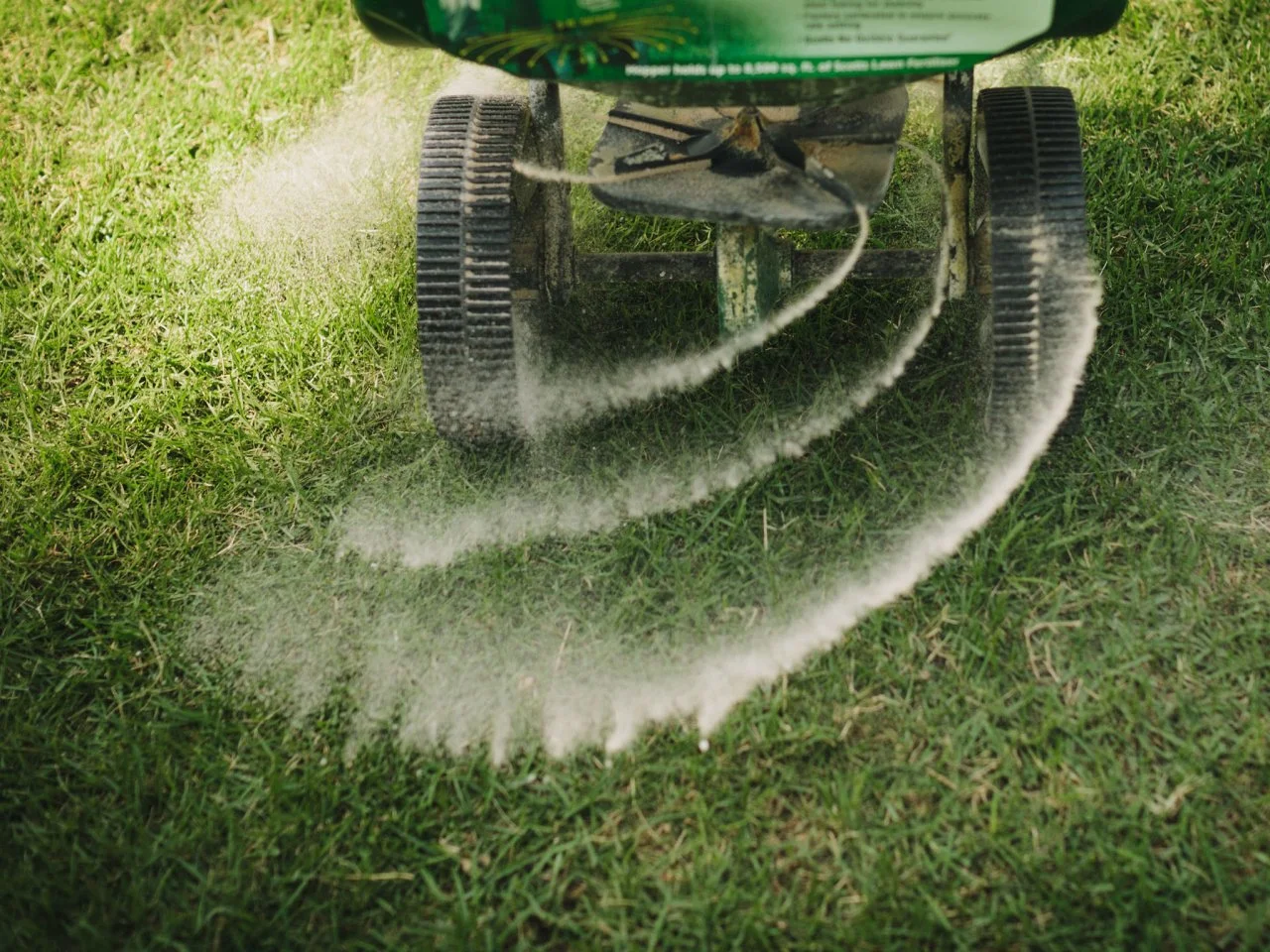 Lawn maintenance in Ontario — mowing after fertilizing for a healthy turf season
